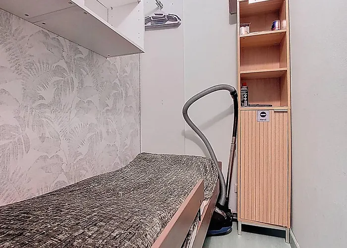 T2 A Vieux-boucau Avec Piscine Et Parking - Fr-1-857-30 *